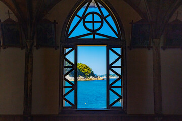 世界文化遺産　久賀島　旧五輪教会堂から海を臨む
