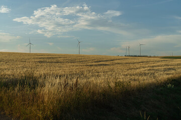 Fototapeta na wymiar Windturbines, Windräder