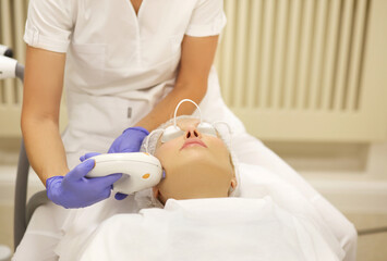 Photorejuvenation,Cosmetic Laser Dermatology ,dermatologist offices,laser technology.