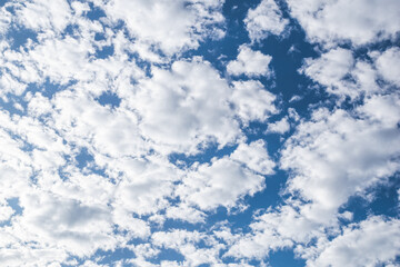 Beautiful clouds in the blue sky, white clouds covering the sky