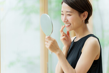 インプラント手術の痛みを軽減！赤羽歯科・矯正歯科の提案|赤羽橋歯科・矯正歯科