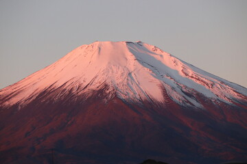 朝焼けの富士山