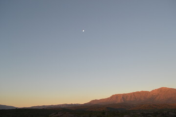Atardecer en la montaña