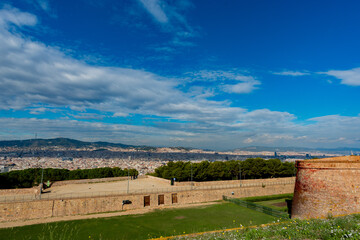 Fototapeta na wymiar view of the fortress in the city of barcelona