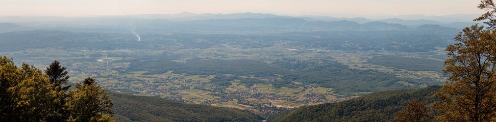 Obraz premium Landscape of Zagorje countryside from Medvednica mountain at high noon