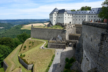 Fototapeta na wymiar Fortress near Dresden - Königstein Fortress