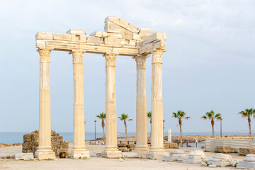 Ruins of the Temple of Apollo in Side at sunrise — Antalya, Turkey