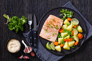 instant pot salmon, carrots, peas and potatoes