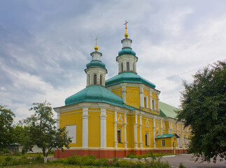 Fototapeta na wymiar Vvedenskaya Church in Trinity-Ilyinsky Monastery in Chernigov, Ukraine 