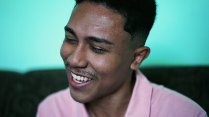 Obraz premium A young south american person smiling in conversation