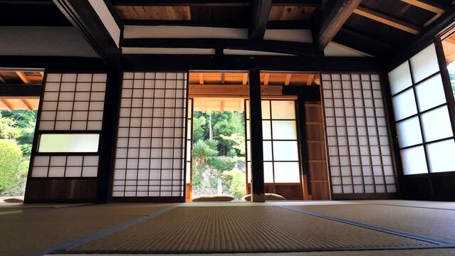 日本の伝統的な家とその部屋