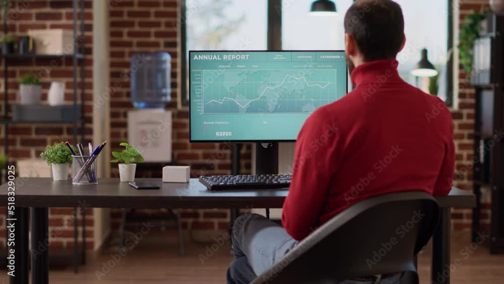 Aufkleber project manager looking at computer with forex echange charts, working on financial statistics with 