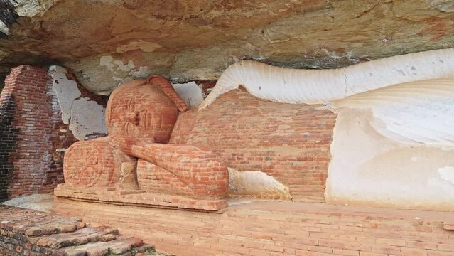 Ancient Brick Reclining Buddha Statue at Pidurangala Rock Cave with Parallax Effect, Sri Lanka