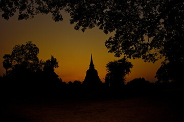 Obraz premium sunset in bagan