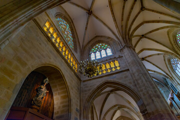 Fototapeta na wymiar interior of the gothic cathedral of bilbao