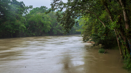 Río Cahabón, Lanquin, Alta Verapaz. Guatemala.