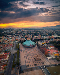 Basílica de Guadalupe en un paisaje emblematico de la ciudad de México