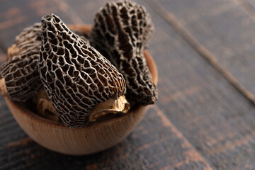 Obraz premium Wild Harvested Morel Mushrooms Trimmed and Dried