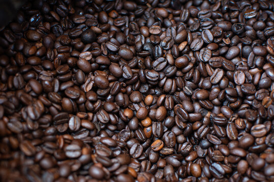 Coffee beans. Toasted coffee. Coffee bag. Brown© javier
