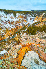 Obraz premium Yellowstone Upper Falls from overlook in winter