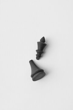 Broken chess figure