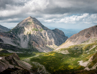 Fototapeta premium le vette del gran sasso d'italia viste da campo imperatore