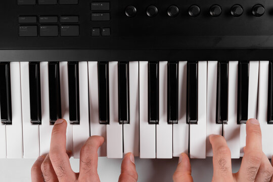 Midi Keyboard Images Browse 1 506 Stock Photos Vectors And Video Adobe Stock