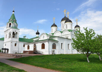 Fototapeta na wymiar Church of the Intercession and the Cathedral of the Transfiguration of the Savior on the territory of the Spaso-Preobrazhensky Monastery. Murom, Russia