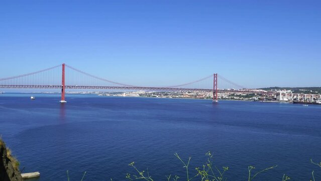 The 25 de Abril Bridge is a suspension bridge connecting the city of Lisbon