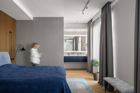Apartment in contemporary style with different walls