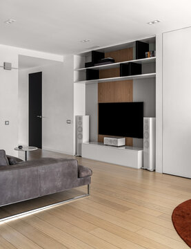 Apartment in contemporary style with white walls
