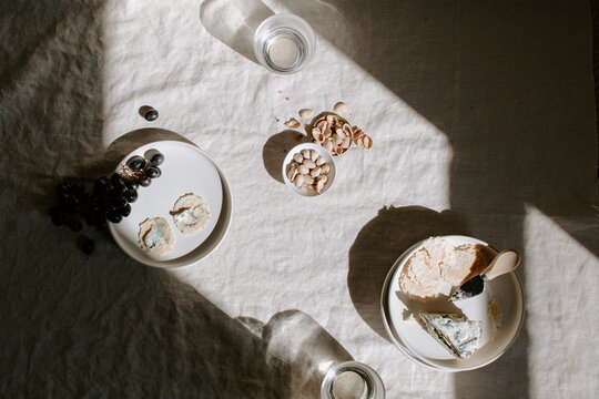Moody Snack (ll)