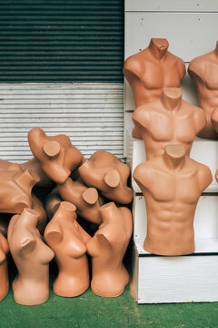Abstract plastic mannequins