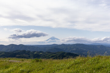 Mt.Fuji seen from Izu(伊豆) Mt.Omuro(大室山)