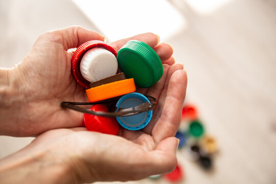 The Ugly Journey of a plastic bottle cap, by Eva Gaspericc