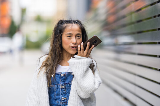 audio chatting while walking outdoor