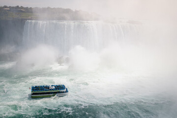 Niagara Falls boat tour