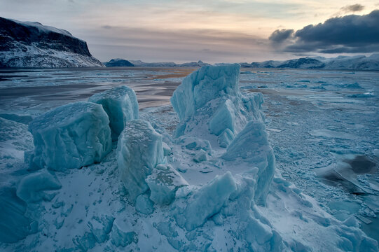 Astonishing Arctic iceberg shapes, north pole night