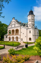Fototapeta na wymiar Palace in Poddebice. Poddebice, Lodz Voivodeship, Poland.