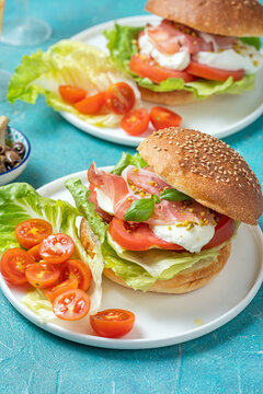 Lettuce Tomato Cheese Ham in a sesam bun Sandwich