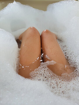 Mobile Image of a Bubble Bath