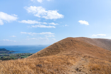 Fototapeta na wymiar 長崎県の五島列島(福江島)　鬼岳の山頂