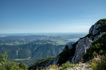 Fototapeta na wymiar Aberfeldkogel Feuerkogel Europakreutz Ebensee Wandern Sommer 2022 Wanderwege Gipfel Seeblick