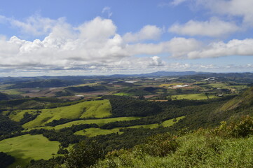 Paisagem de montanhas verdes