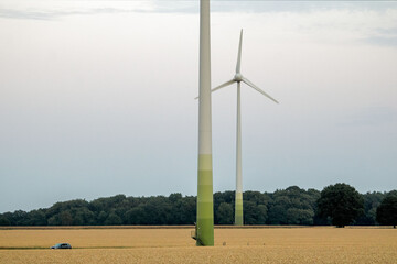 Abendstimmung mit Windräder