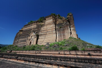 The Mingun Pahtodawgyi, an incomplete monument pagoda in Mingun, Myanmar.