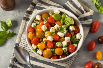 Healthy Homemade Caprese Salad