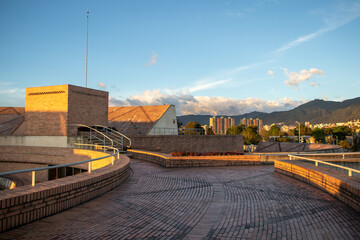Biblioteca Virgilio Barco, Rogelio Salmona, Patrimonio arquitectónico, Bogotá Colombia