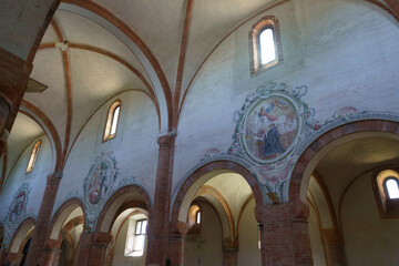 Obraz premium Medieval church of Abbadia Cerreto, Lodi, Italy