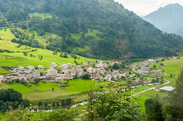 Fototapeta na wymiar スイスの風景　ポスキアーヴォの街並み